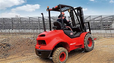 Daim ntawv thov Scope ntawm off-road forklift